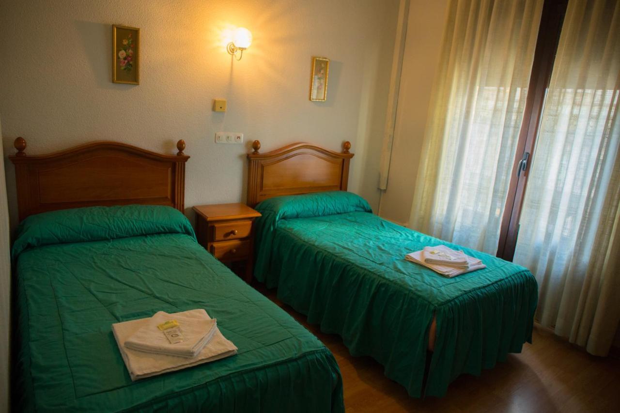 Hostal Lamalonga Casa de hóspedes Madri